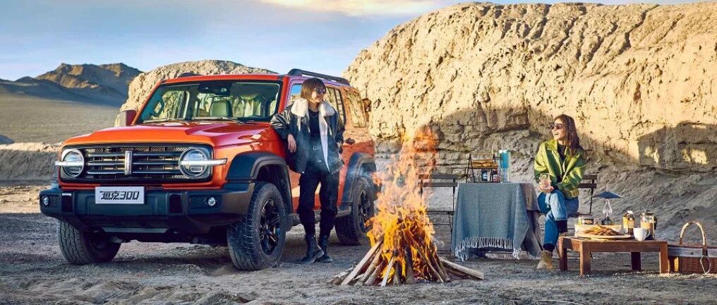 坦克300掀起浪潮，硬派越野车机会来了！