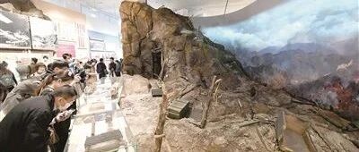 824件文物首次展出 讲述抗美援朝战争光辉历程和志愿军英雄事迹