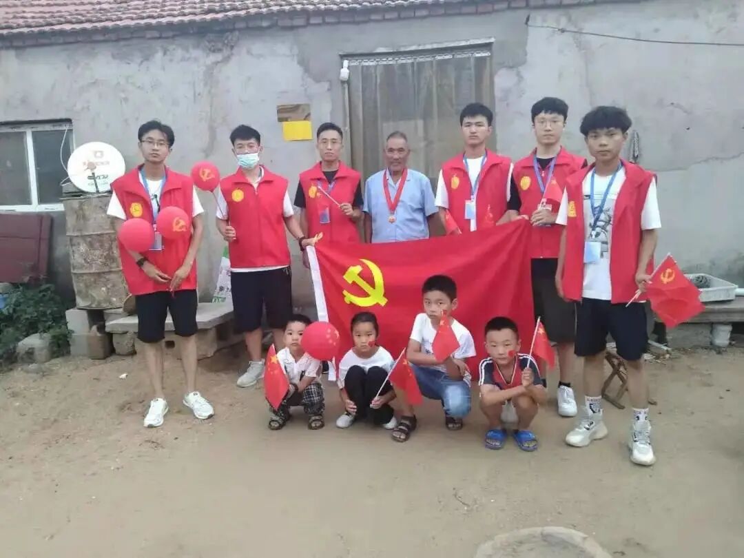 青岛恒星科技学院红蜻蜓社支教筑梦，拥党助童扶留守