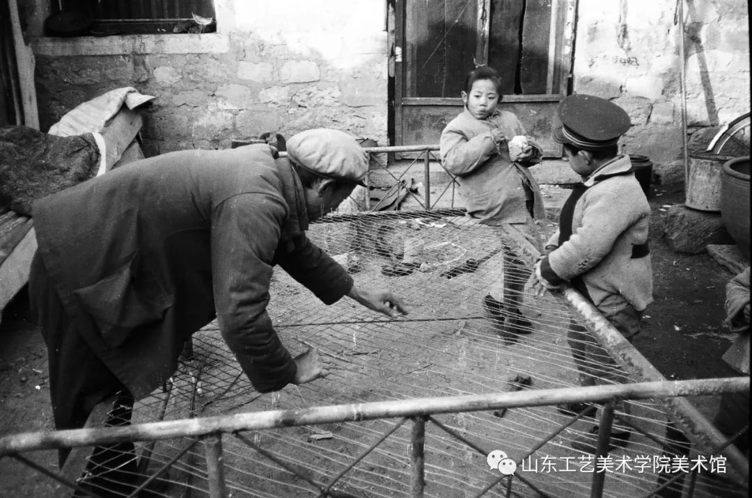 石头磨面粉机_自动石磨面粉机_磨面机石磨