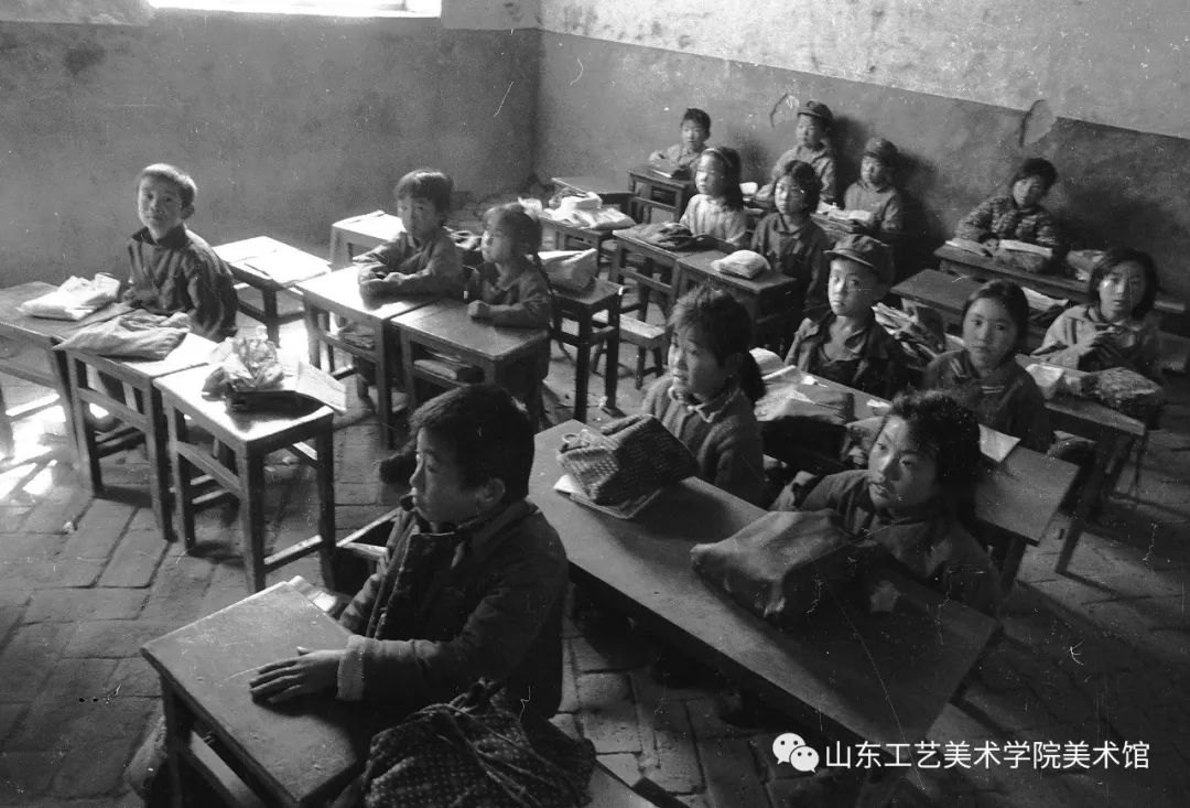 自动石磨面粉机_磨面机石磨_石头磨面粉机