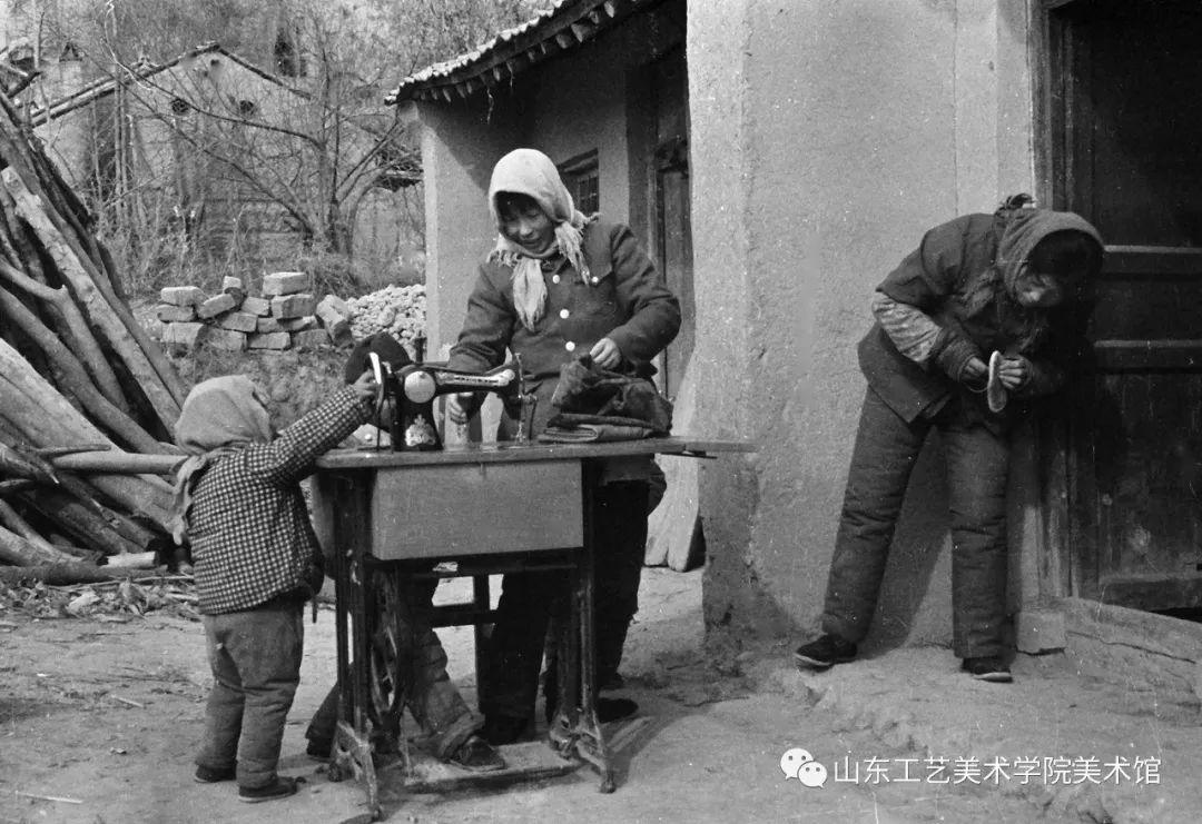 自动石磨面粉机_磨面机石磨_石头磨面粉机