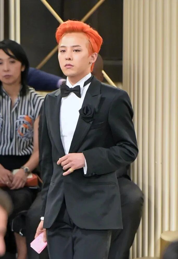 权志龙再次出席香奈儿大秀,这次造型是不是历年最弱?|盘点 - nft