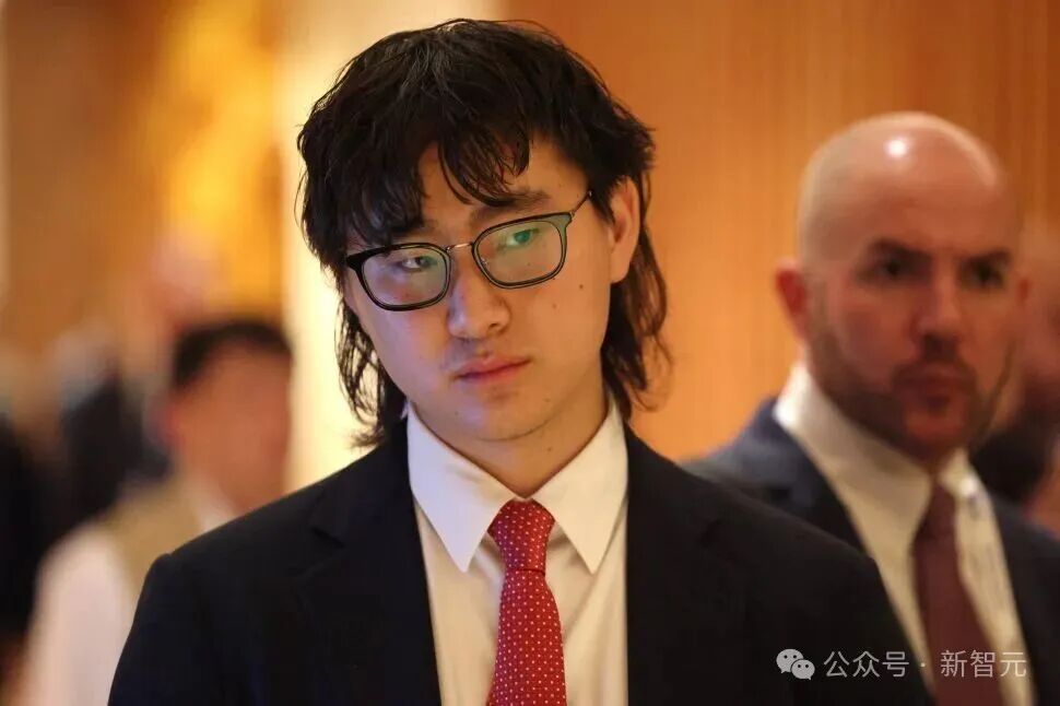 Meta A.I. Chief Alexandr Wang Outlines His Superintelligence Playbook |  Observer
