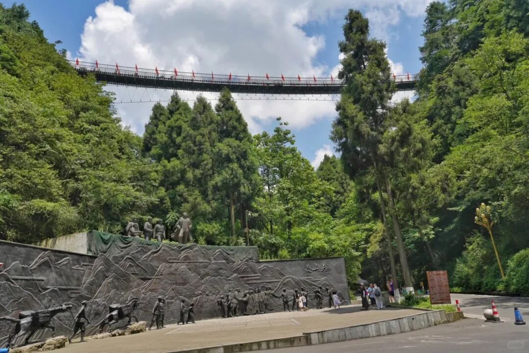 地球上的红飘带丨雄关漫道真如铁—走进娄山关战斗遗址
