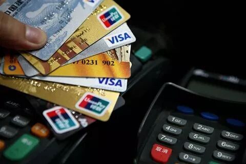 信用卡越欠越多，倒卡窟窿越来越大，怎样才能脱坑？