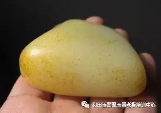 和田玉的 结构 真的与玉肉粗细有关吗 玉器人藏品网
