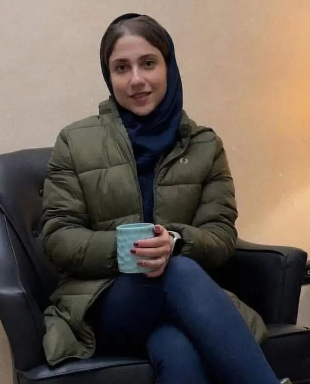 仅8个月拿PR！伊朗指挥官之女移澳，8万人联名请愿：将其驱逐出境（组图） - 1