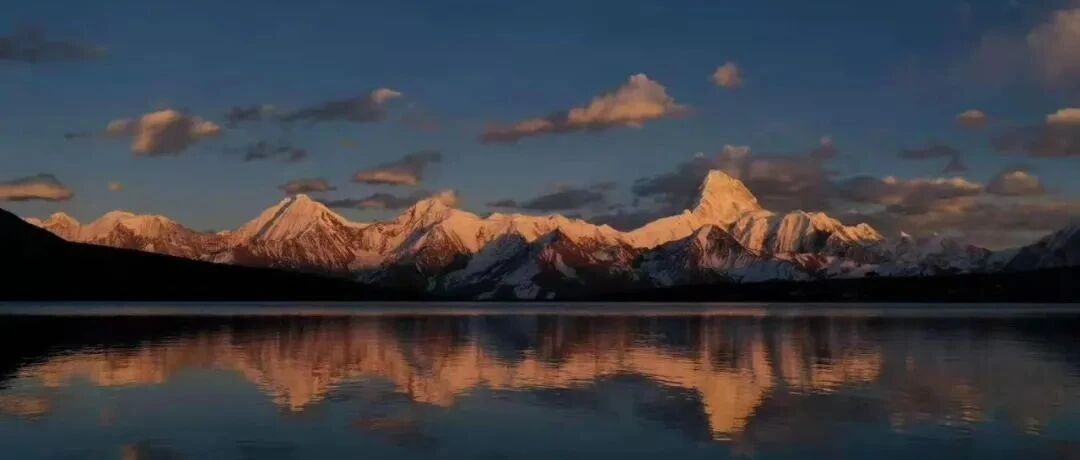 元旦去哪玩？冷嘎措3日游 新都桥 贡嗄雪山倒影 日照金山