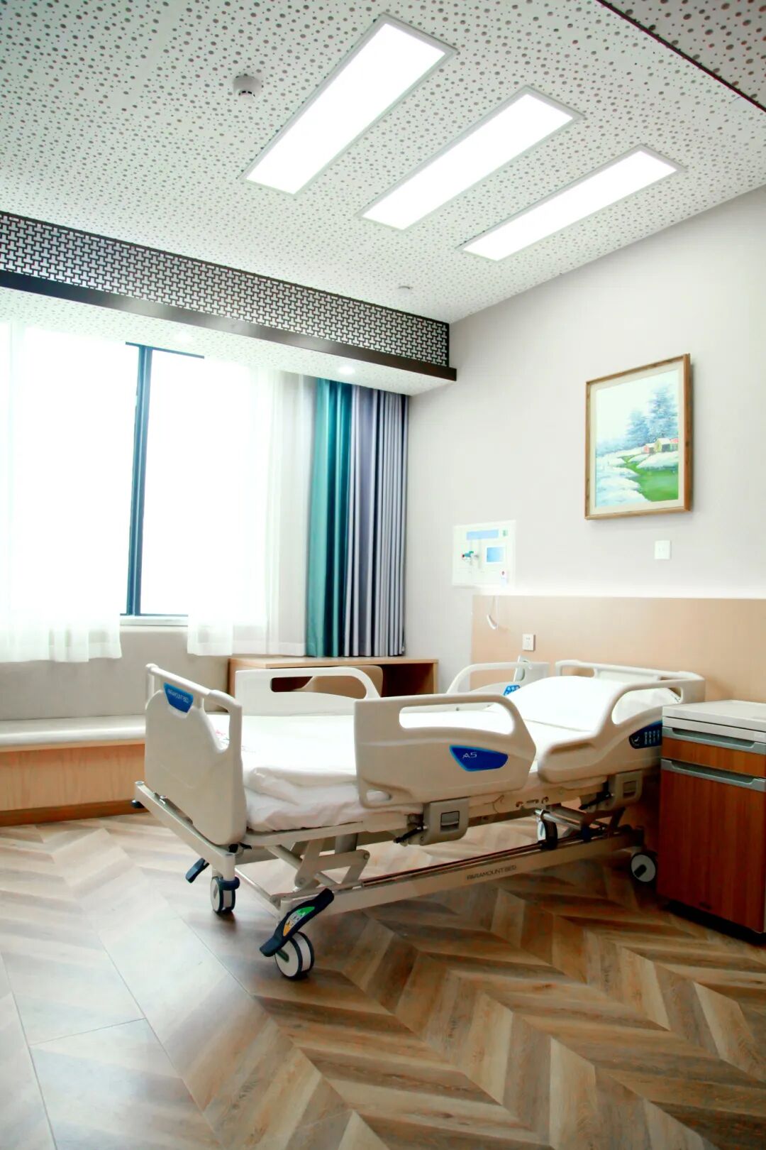 病床.jpg
