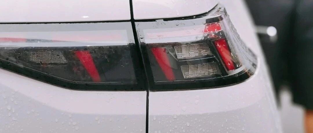 它静态体验几乎是无敌的，开起来呢？