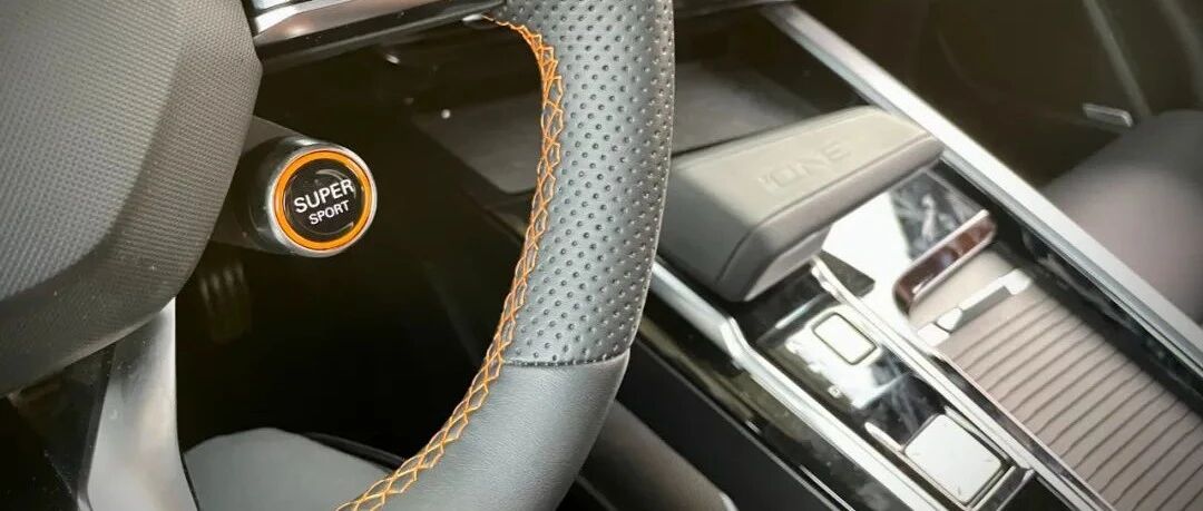 颜值、配置、舒适同时在线，12万买它不亏