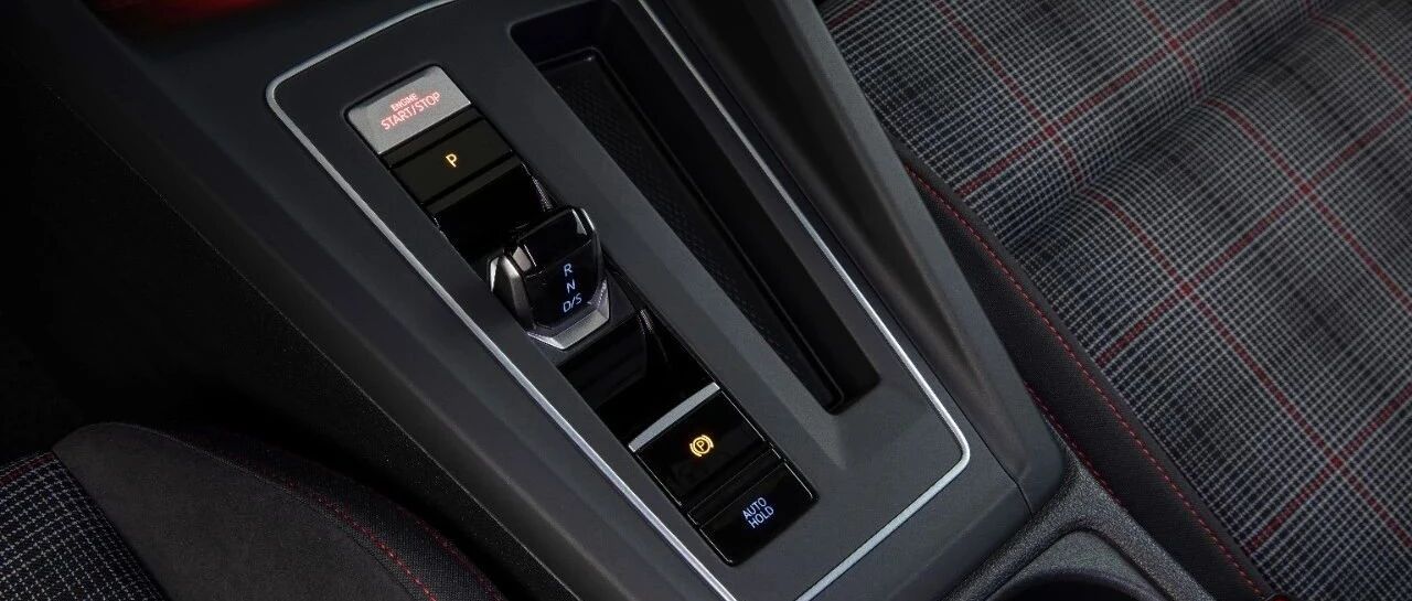 总计60万，我们又买了3台车