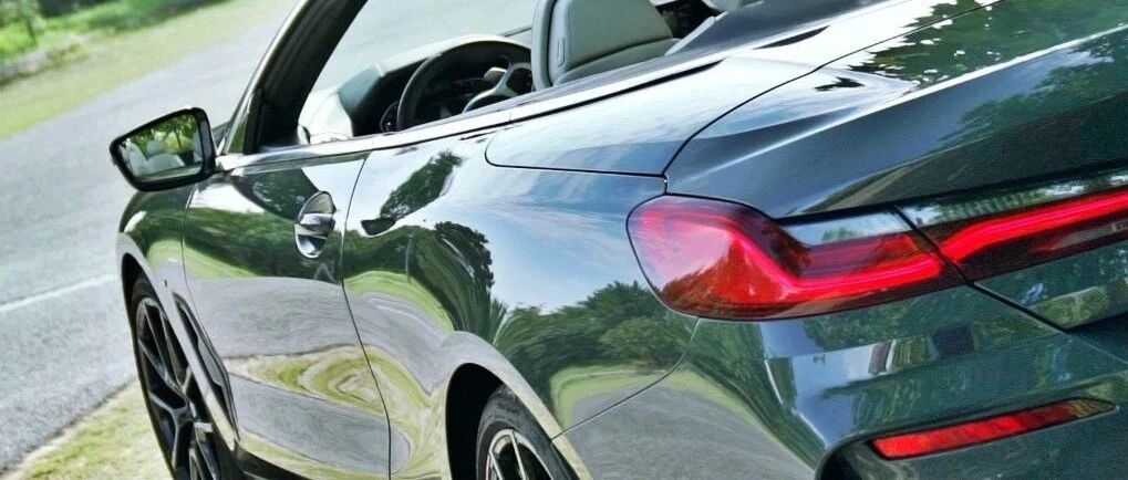 在北京街头，开百万敞篷跑车是什么体验？