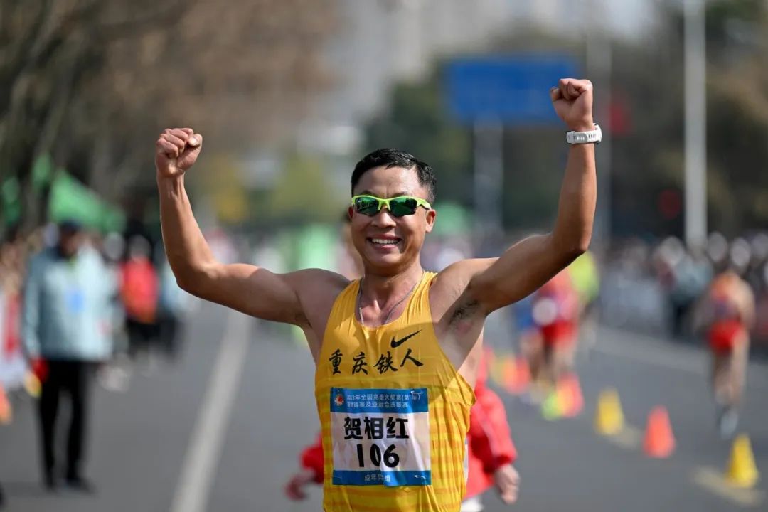 ​体育新闻 | 贺相红打破男子35公里竞走亚洲纪录