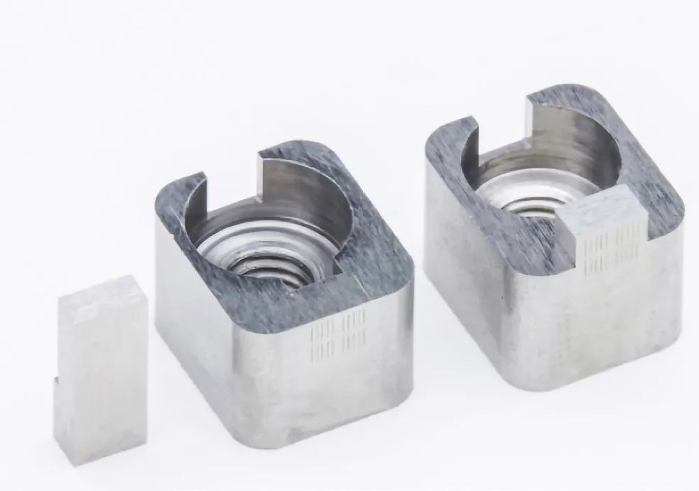 日本精致模具设计:排气顶针模具技术案例