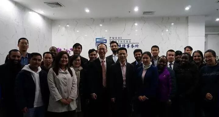 普世所为华东政法大学“一带一路”留学生讲授中国法律制度 | 普世公益