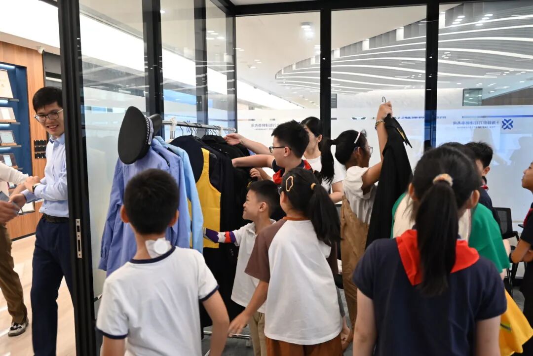 动态 | 走进普世万联，开启律政之旅——2024年暑期律政少年营开始啦！