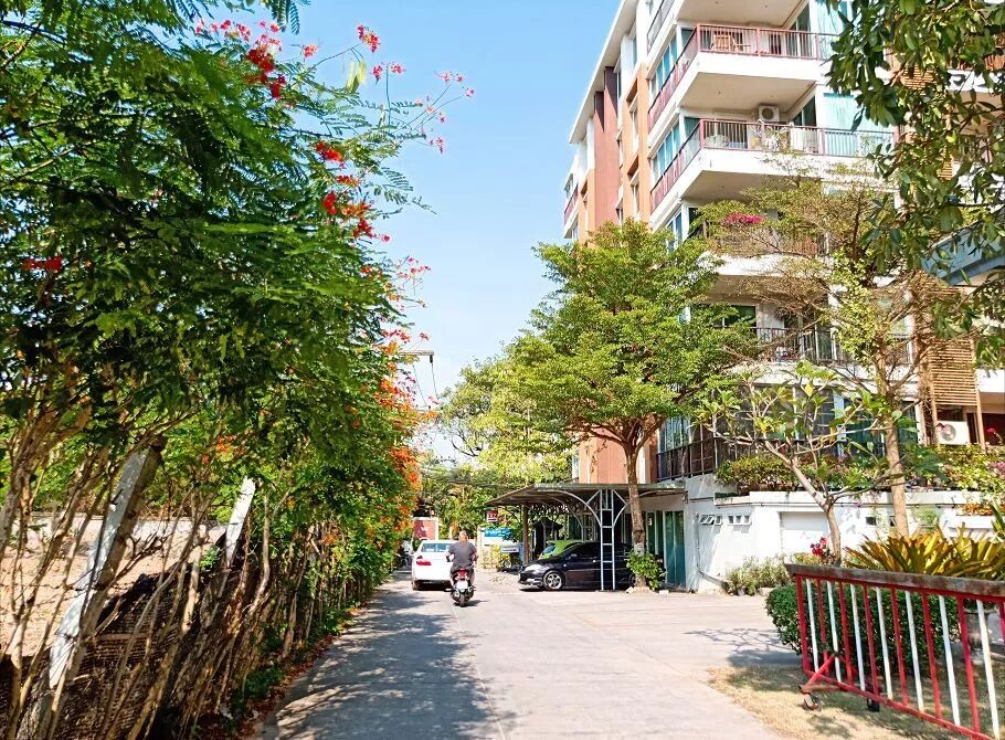 芭提雅第一高楼 太阳大厦 尽享商业奢华