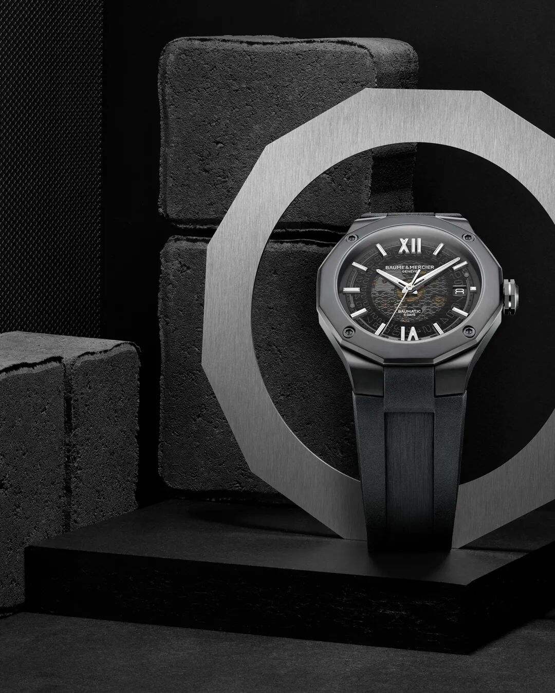 新表抢先定 | 名士：十二边形“利维拉”归来