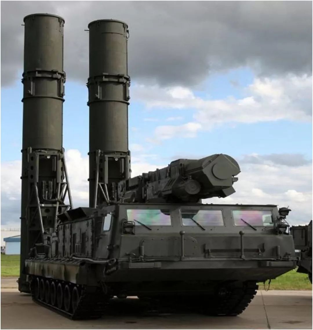 Сравнение с 300. С-300 ракетный комплекс. Ракетный комплекс с300 пион. S 300 ракетный комплекс. Комплекс ПВО С 300.