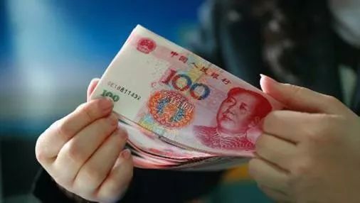 公司多扣了员工15元,最后赔了3万! 公司多扣了员工15元,最后赔了3万!