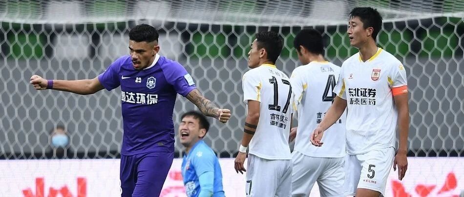 泰达狂胜亚泰昂首挺进四强 梦回2011？好像还真不是说说而已