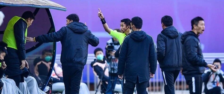 惨烈的保级大战 苍白的生死对决 表现最抢眼的居然是他！