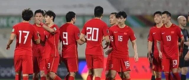 国足换血就是不招武磊招费南多？巴顿回归恐成唯一亮点