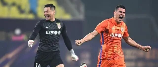 这位中国足坛真正的“人生赢家” 或许会成为津门虎下赛季补强的关键