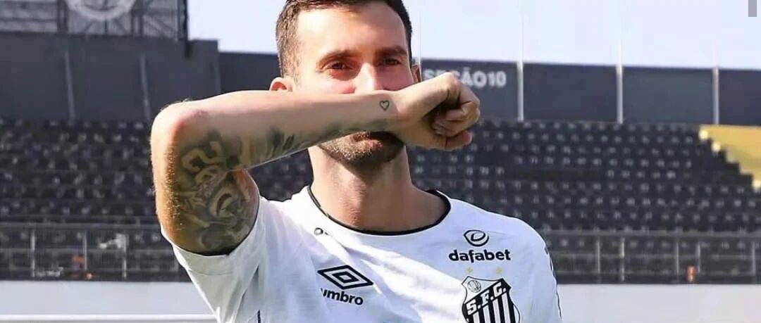 离开中超就能重生？连莫德斯特都复活了 只有他被两国球迷唾弃