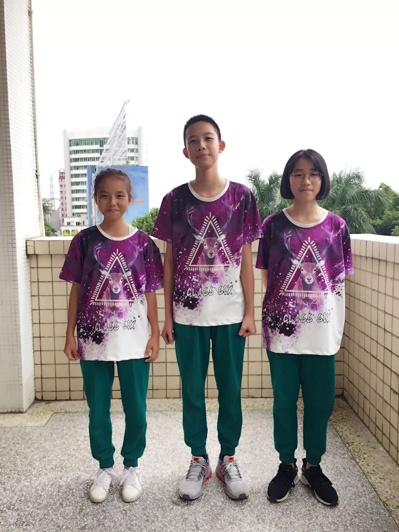 undefined 炫彩班服,年轻就是无极限!