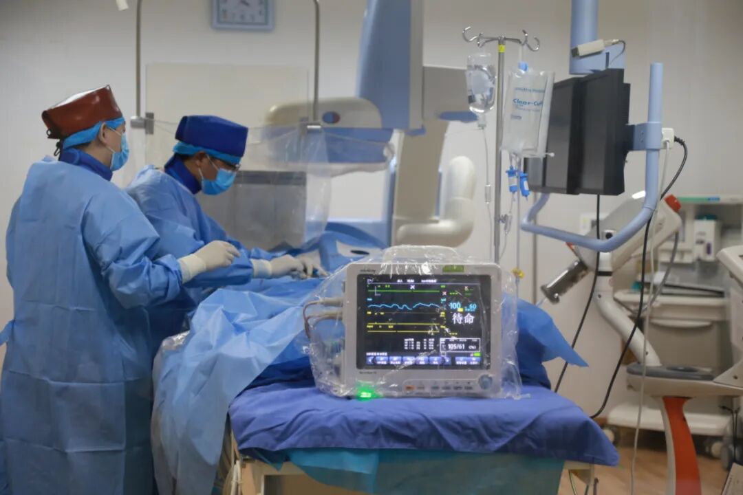 dsa是什么设备【影像中心全景之DR／DSA专栏】人员、设备简介及DR／DSA技术成果展示_https://www.jmylbn.com_新闻资讯_第27张