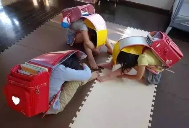 为什么日本小学生的书包这么贵？原来这就是原因！