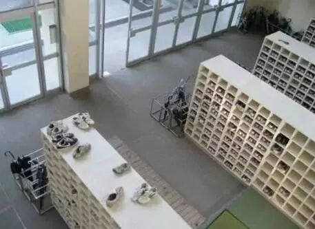 为什么日本人喜欢进门就脱鞋? 背后原因令人称赞！