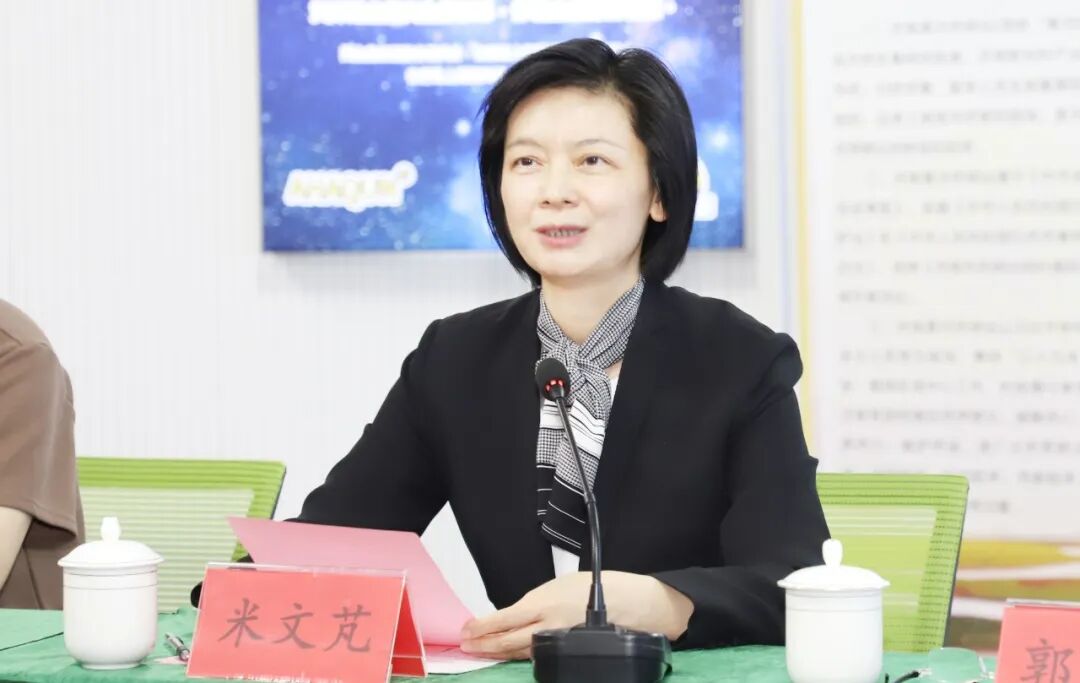 6969活动开始前,米文芃,王欣会见了济南黄河侨驿站外籍专家巴鲁