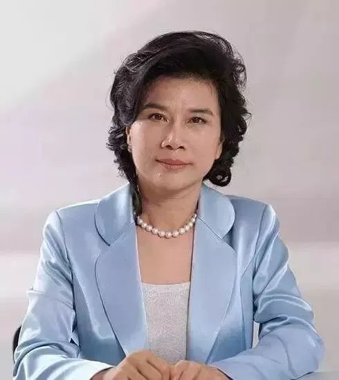 格力董事长董明珠的真面目，她到底有多狠？确实震撼！