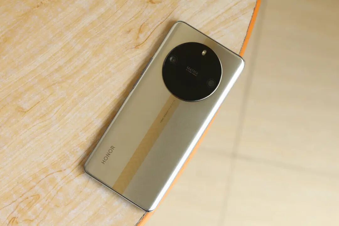 预算2000元左右，推荐这三款512G手机，有旗舰的体验感