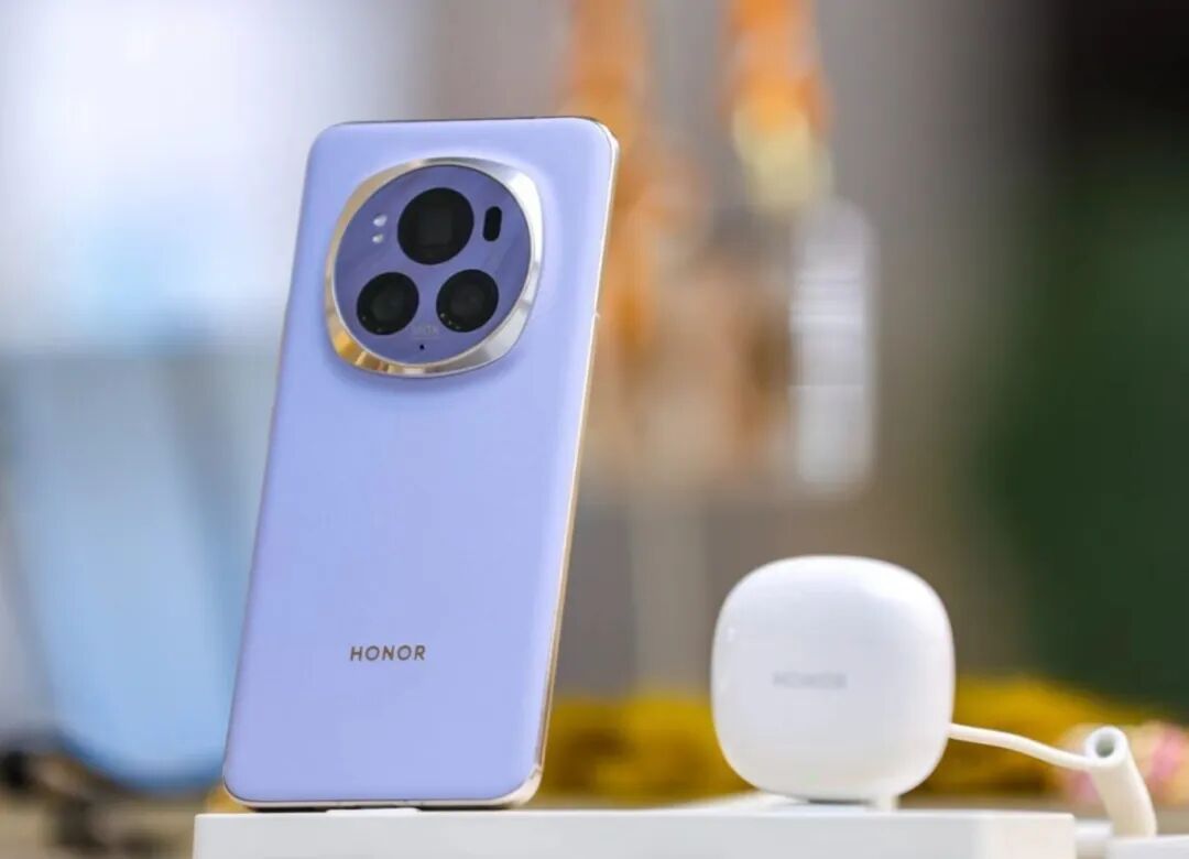 买手机别太抠搜，2024年公认好用的3款手机，轻松用五年