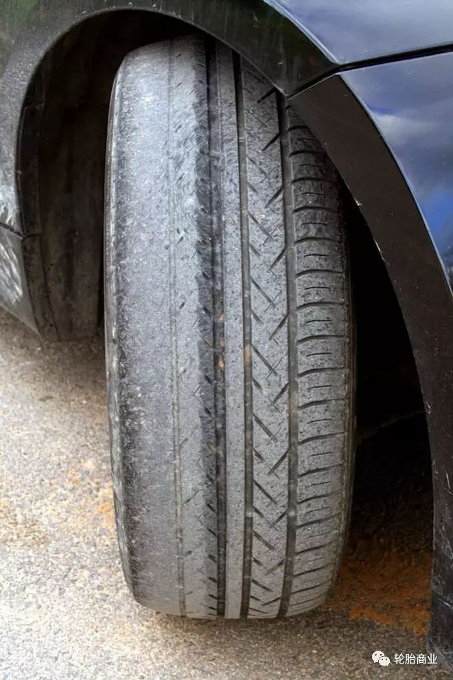 轮胎磨损的橡胶粉末去哪了
