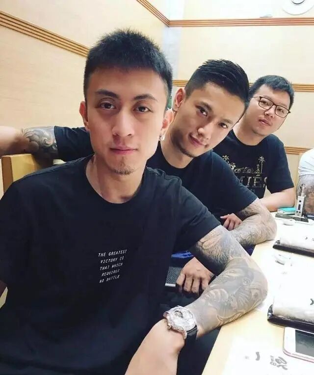 上海秦奋_上海秦奋的家是做什么的_上海秦奋个人介绍