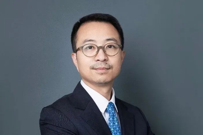 拼多多人事震荡:黄铮"退隐",香奈儿前中国运营官加入