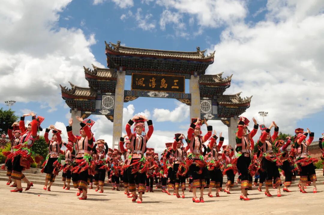 石屏跑马观赛攻略|滇南独秀的非遗文化_石屏县融媒体中心