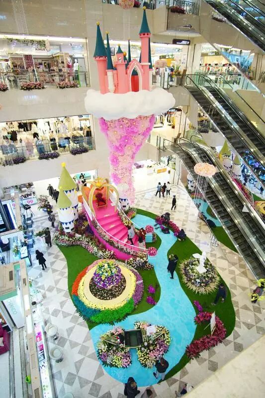 都江堰百伦广场第八届花卉节正式开幕