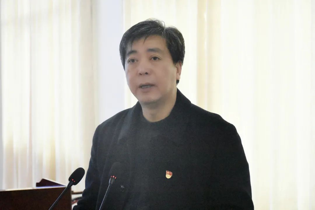 宜阳县人民政府副县长李辉讲到,今天香鹿山镇淘宝镇的启动,将成为全县