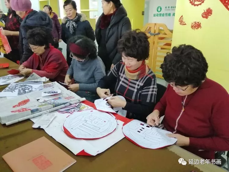 吉林省延吉市开启迎新年、送春联活动 吉林省延吉市开启迎新年、送春联活动