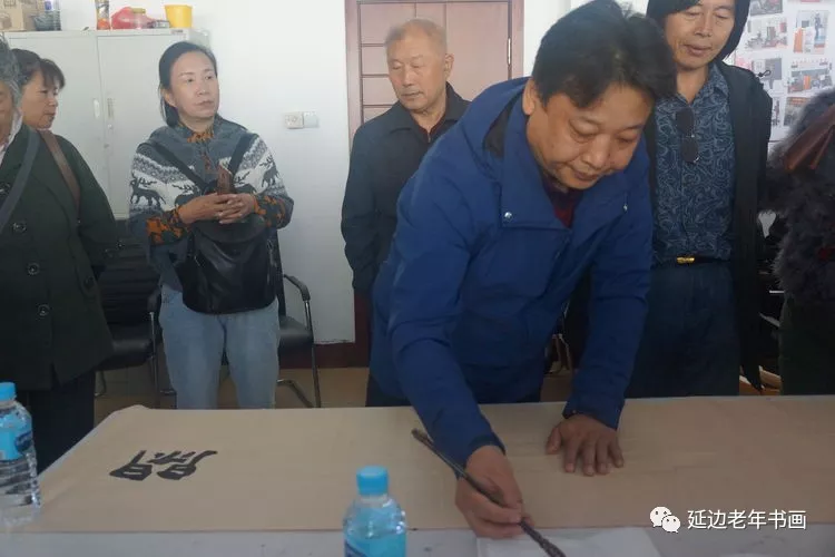 吉林延边老年书画研究会第十三个分会成立并成功举办第一次书画展《翰墨飘香 礼赞中国》 吉林延边老年书画研究会第十三个分会成立并成功举办第一次书画展《翰墨飘香 礼赞中国》