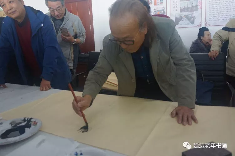吉林延边老年书画研究会第十三个分会成立并成功举办第一次书画展《翰墨飘香 礼赞中国》 吉林延边老年书画研究会第十三个分会成立并成功举办第一次书画展《翰墨飘香 礼赞中国》