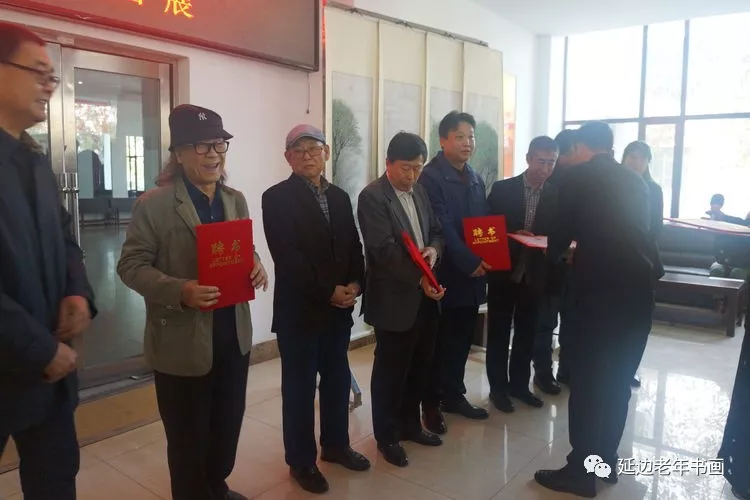 吉林延边老年书画研究会第十三个分会成立并成功举办第一次书画展《翰墨飘香 礼赞中国》 吉林延边老年书画研究会第十三个分会成立并成功举办第一次书画展《翰墨飘香 礼赞中国》