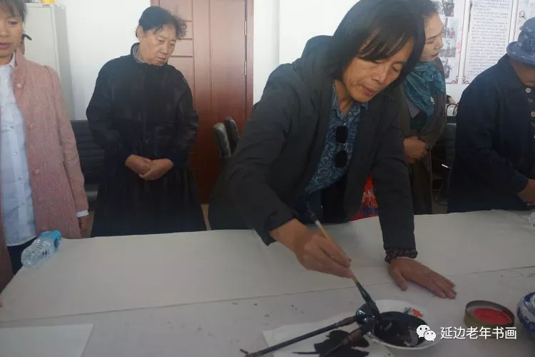 吉林延边老年书画研究会第十三个分会成立并成功举办第一次书画展《翰墨飘香 礼赞中国》 吉林延边老年书画研究会第十三个分会成立并成功举办第一次书画展《翰墨飘香 礼赞中国》